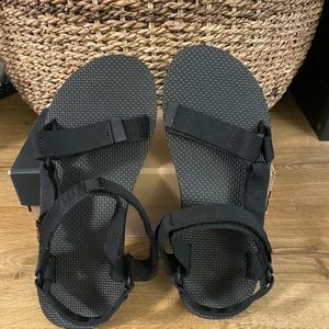 Teva Original Universal Men Size 10